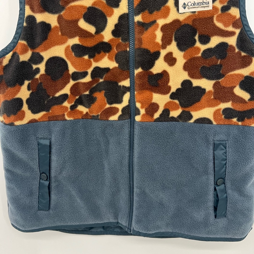 Columbia Reversible Camo Vest View 6